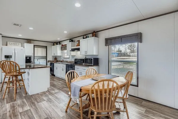 $290,000 | 130 Zafiro Lane, Del Valle, TX 78617