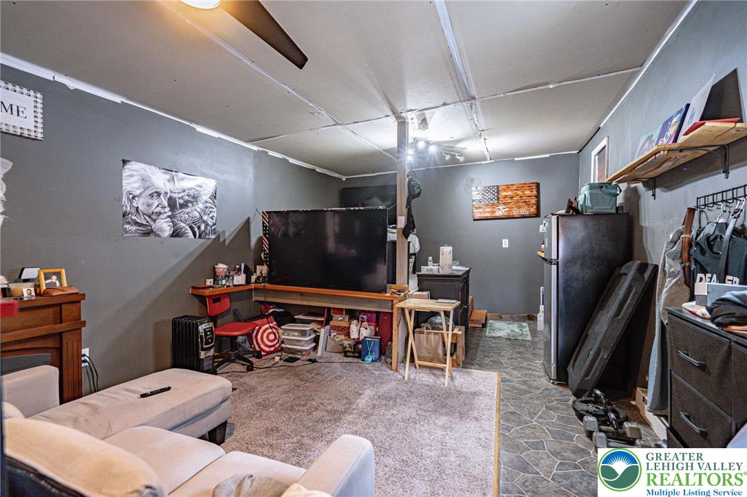 2303 South Filbert Street Allentown, PA 18103 - Photo 37 of 61