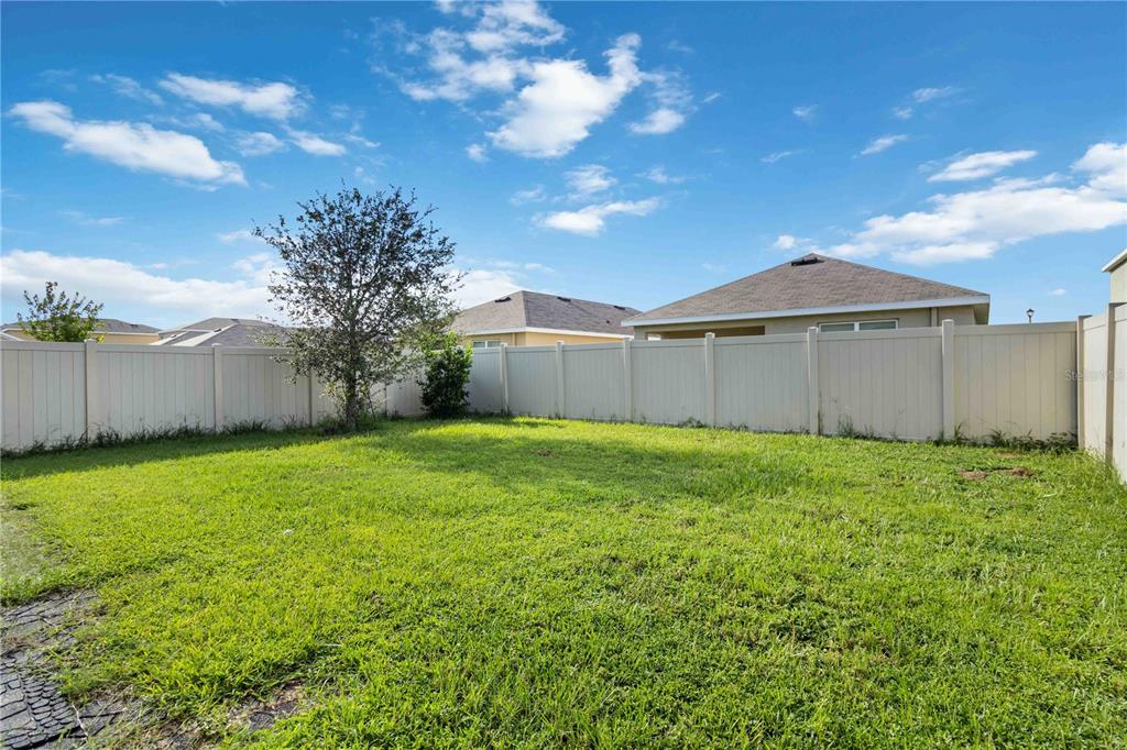 5904 Silver Sage Way Sarasota, FL 34232 - Photo 36 of 43 a view of a barn in the middle of a yard