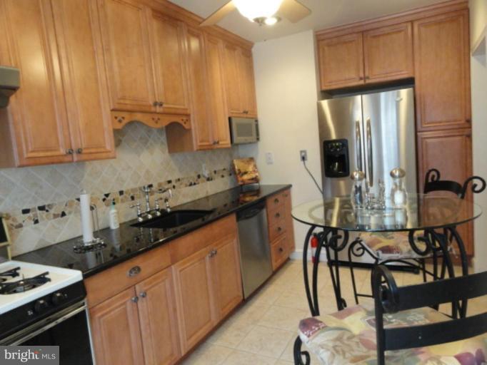 1503 Ralworth Road Baltimore, MD 21218 - Photo 6 of 11 Kitchen