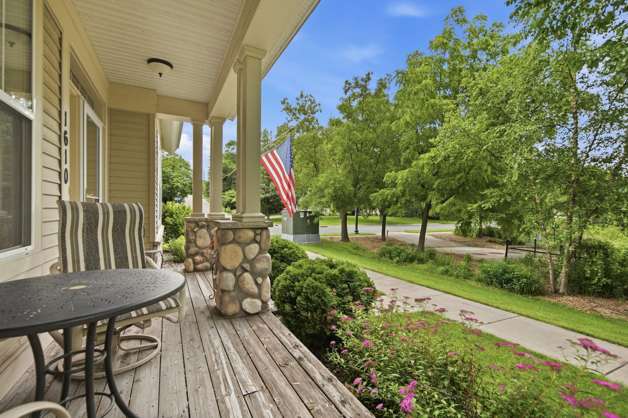 1610 Rivers Pointe Court Anoka, MN 55303 - Photo 4 of 33