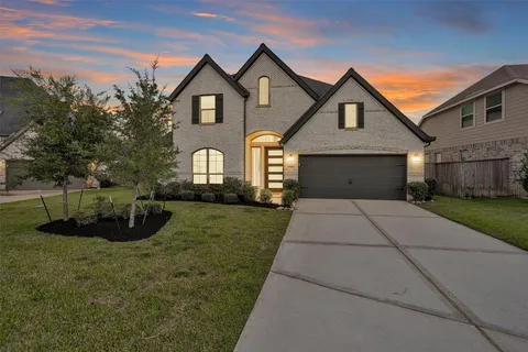 $598,000 | 256 Conifer Cliff Drive, Montgomery, TX 77316