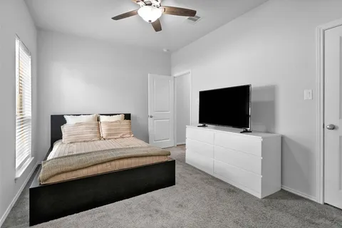 $598,000 | 256 Conifer Cliff Drive, Montgomery, TX 77316