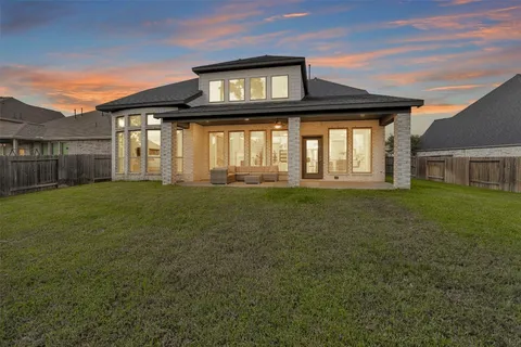 $598,000 | 256 Conifer Cliff Drive, Montgomery, TX 77316