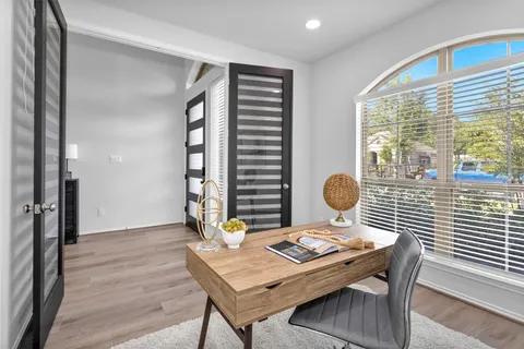 $598,000 | 256 Conifer Cliff Drive, Montgomery, TX 77316