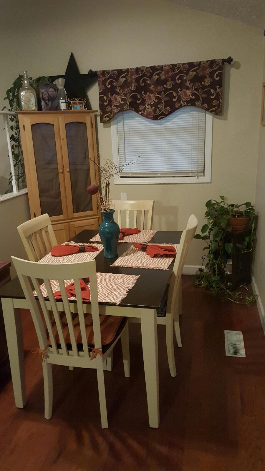 367 Race Track Road Hohenwald, TN 38462 - Photo 5 of 12 367 Racetrack Road Hohenwald, TN Eat-In