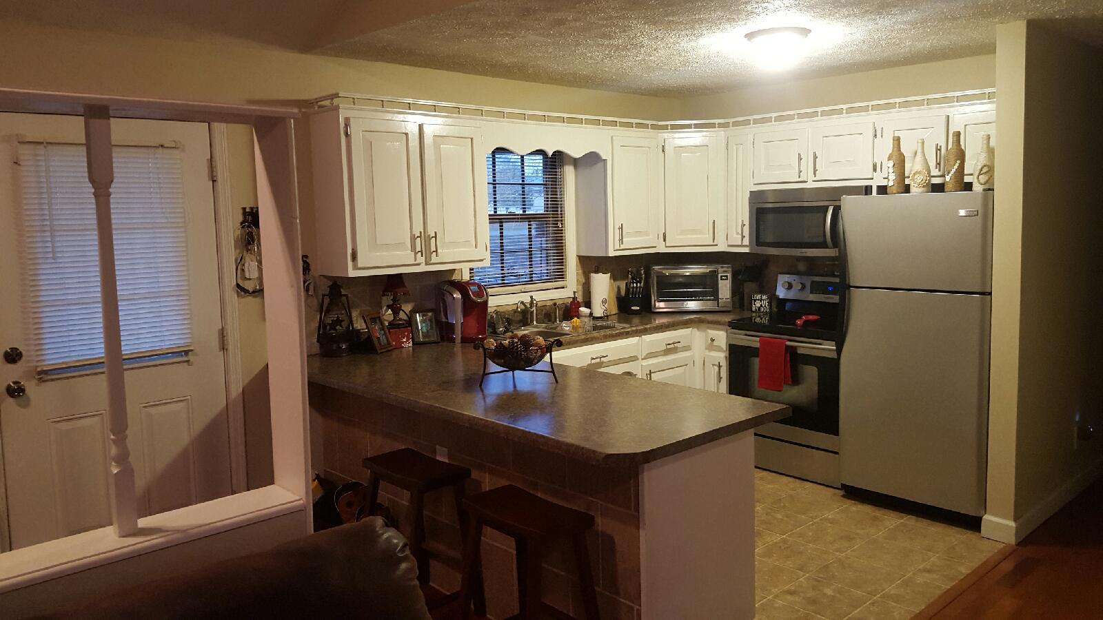 367 Race Track Road Hohenwald, TN 38462 - Photo 8 of 12 367 Racetrack Road Hohenwald, TN Kitchen