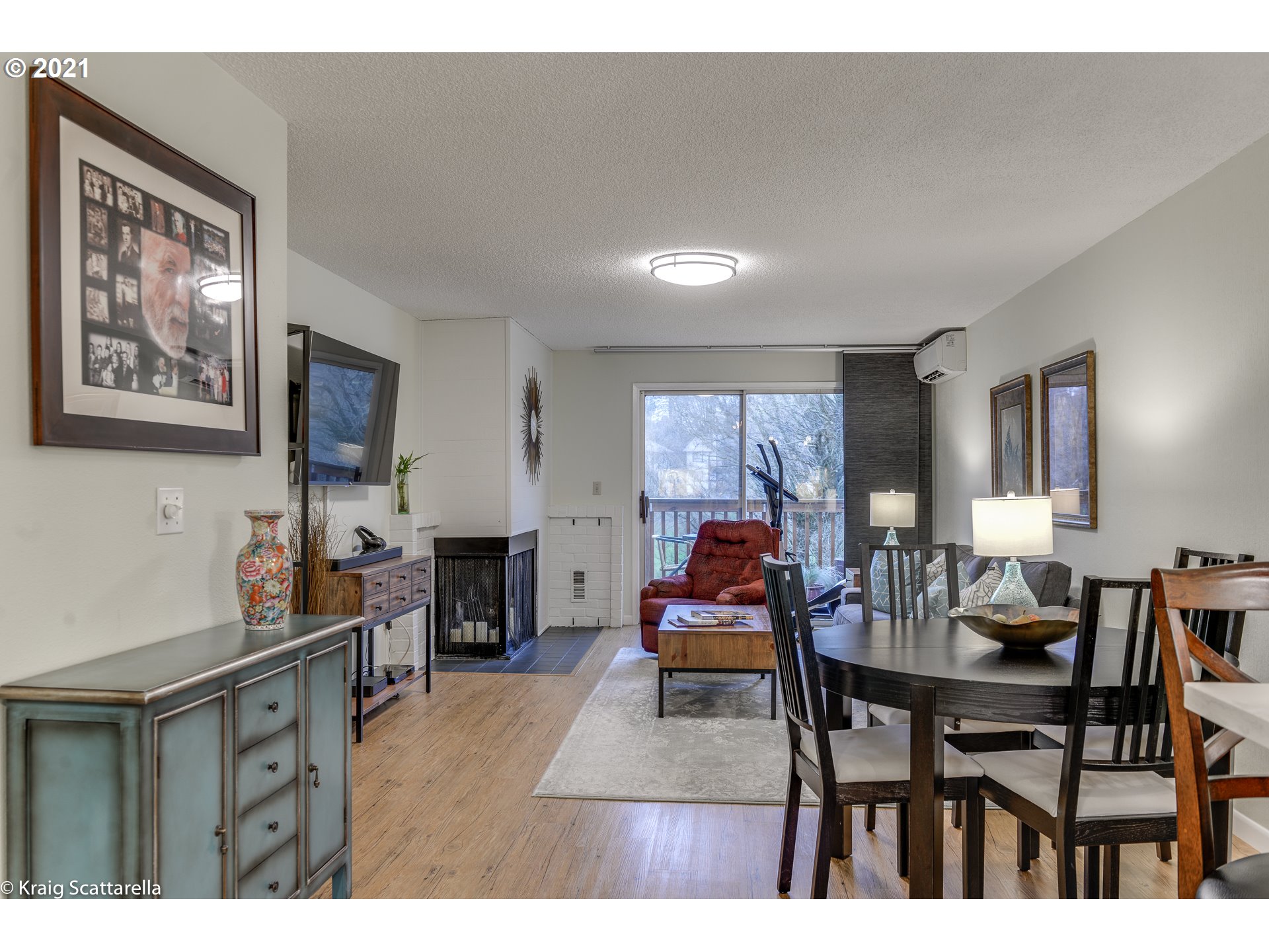 14095 Southwest Walker Road, Unit 19 Beaverton, OR 97005 - Photo 3 of 22 Gallery Image 3