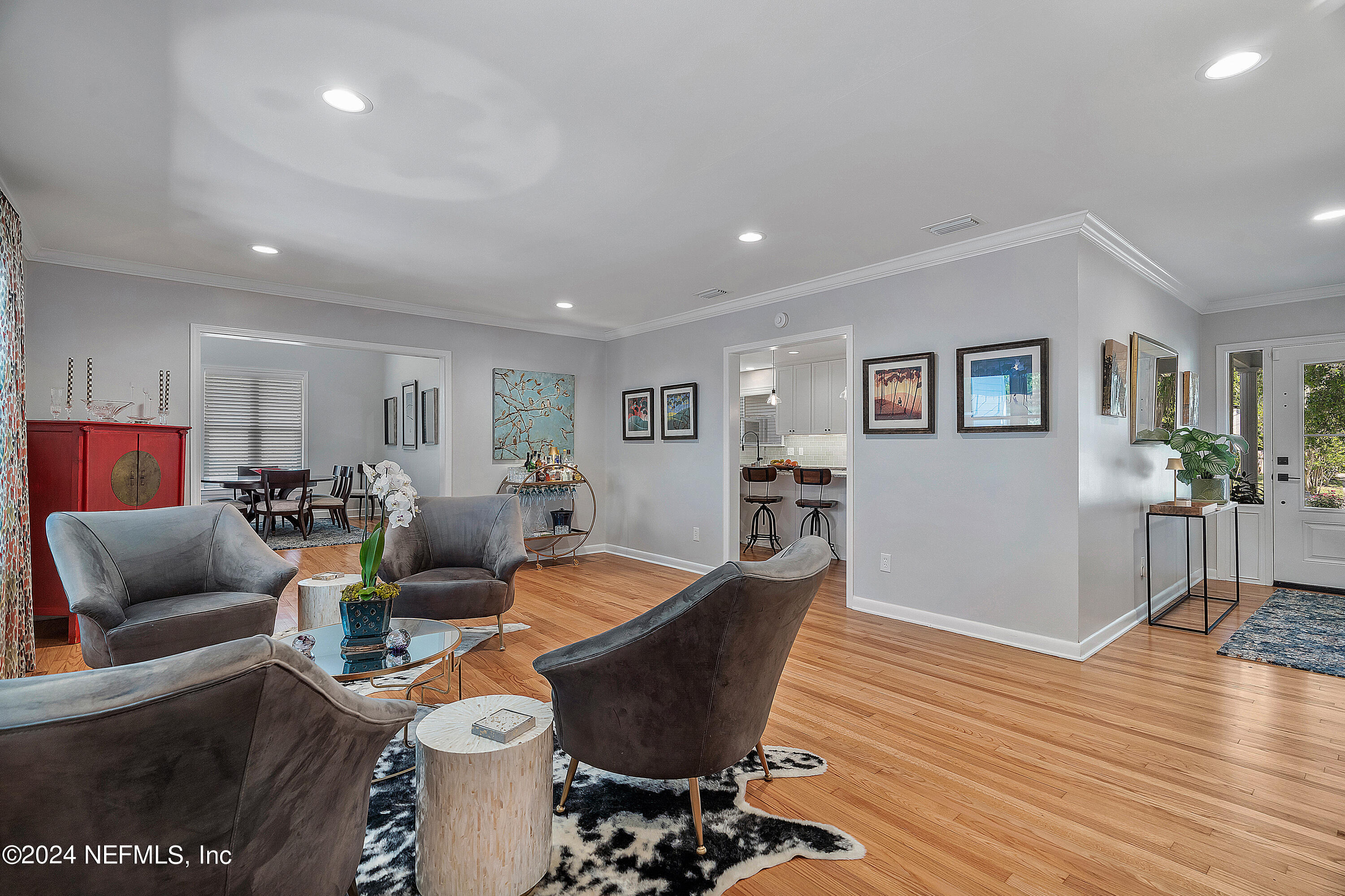 4724 Devon Lane Jacksonville, FL 32210 - Photo 6 of 40 a living room with furniture and wooden floor