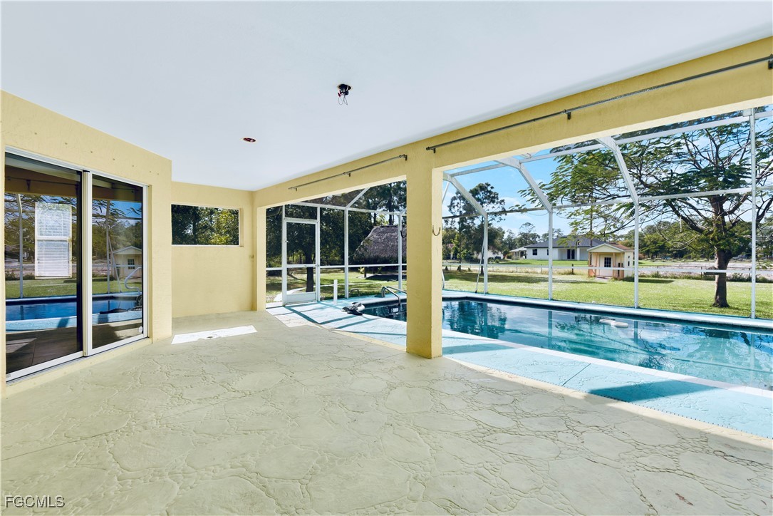 909 Magnolia Avenue Lehigh Acres, FL 33972 - Photo 32 of 38