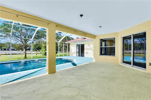 $400,000 | 909 Magnolia Avenue, Lehigh Acres, FL 33972