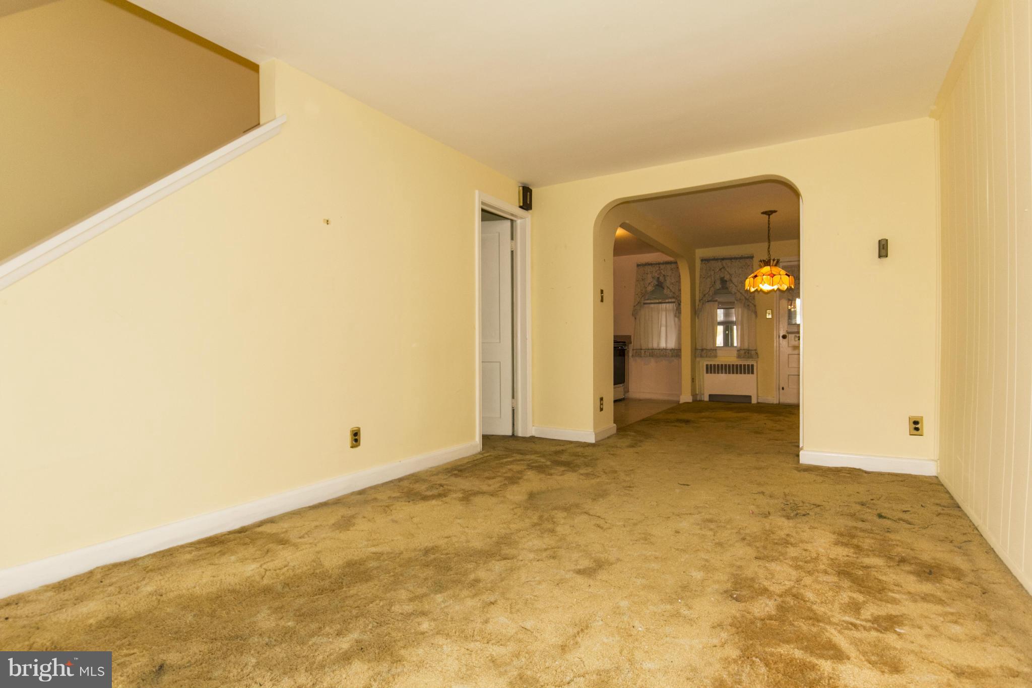 1218 Haverhill Road Baltimore, MD 21229 - Photo 4 of 18 Interior (General)