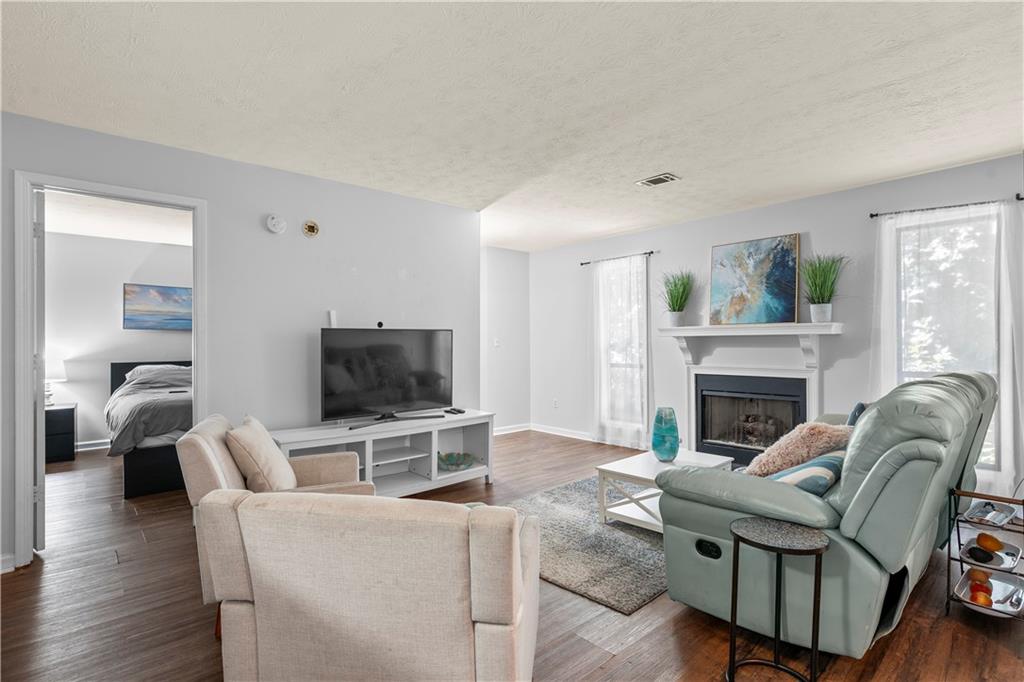 3949 Woodridge Way Tucker, GA 30084 - Photo 4 of 23