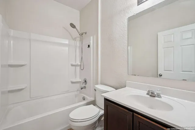 $369,990 | 27341 Paraiso, Boerne, TX 78015