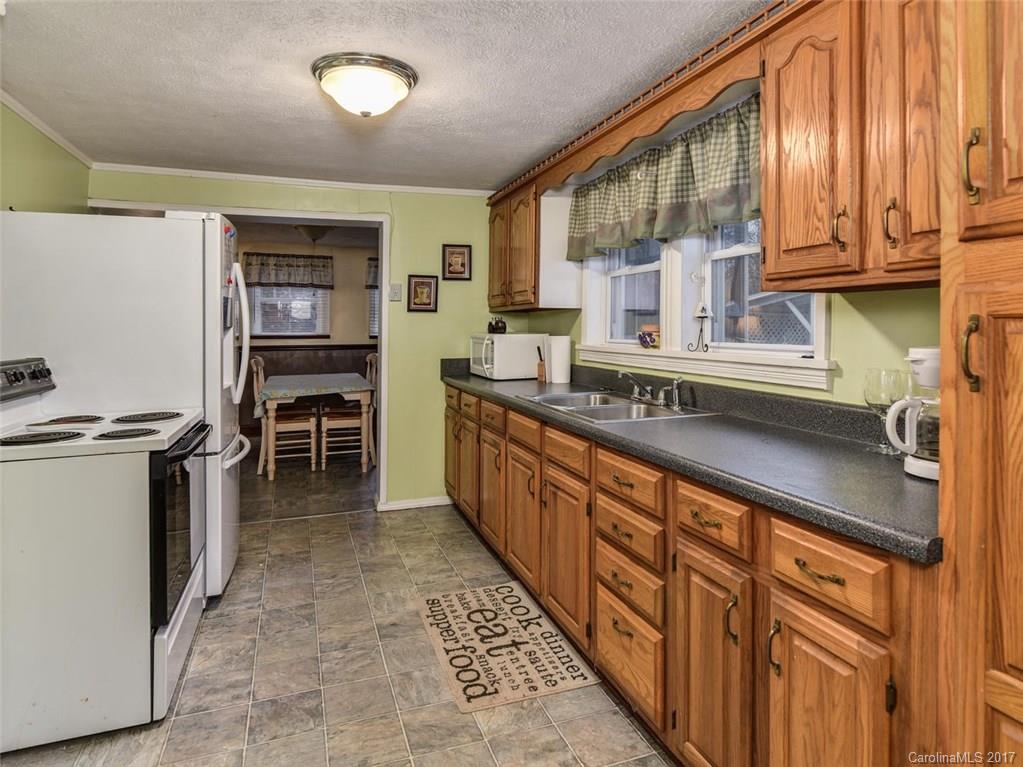 56 Huffman Road Asheville, NC 28806 - Photo 4 of 13 Gallery Image 4