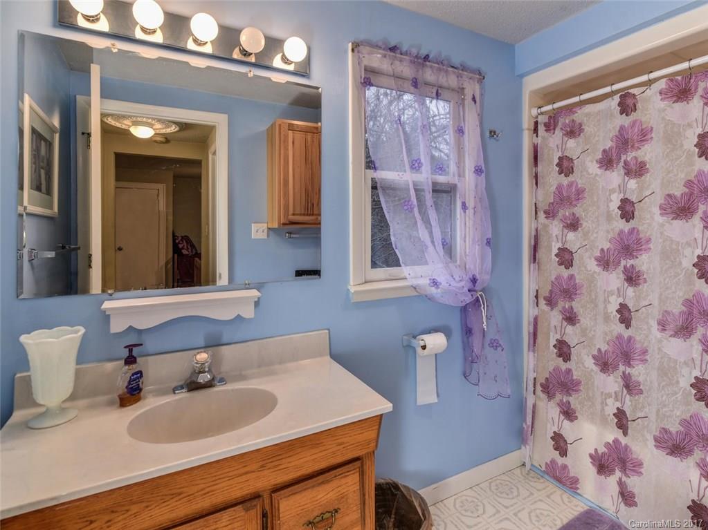 56 Huffman Road Asheville, NC 28806 - Photo 7 of 13 Gallery Image 7