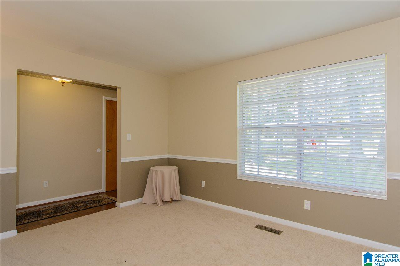 1052 Diane Street Southwest Leeds, AL 35094 - Photo 7 of 33