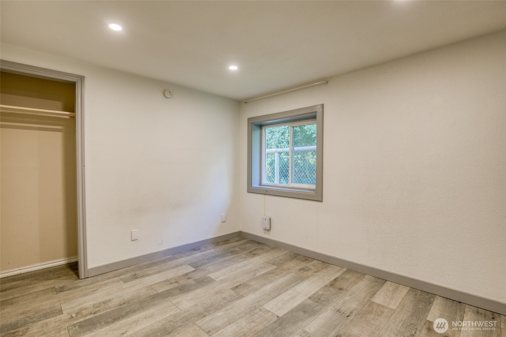 121 West Marion Street Aberdeen, WA 98520 - Photo 4 of 24