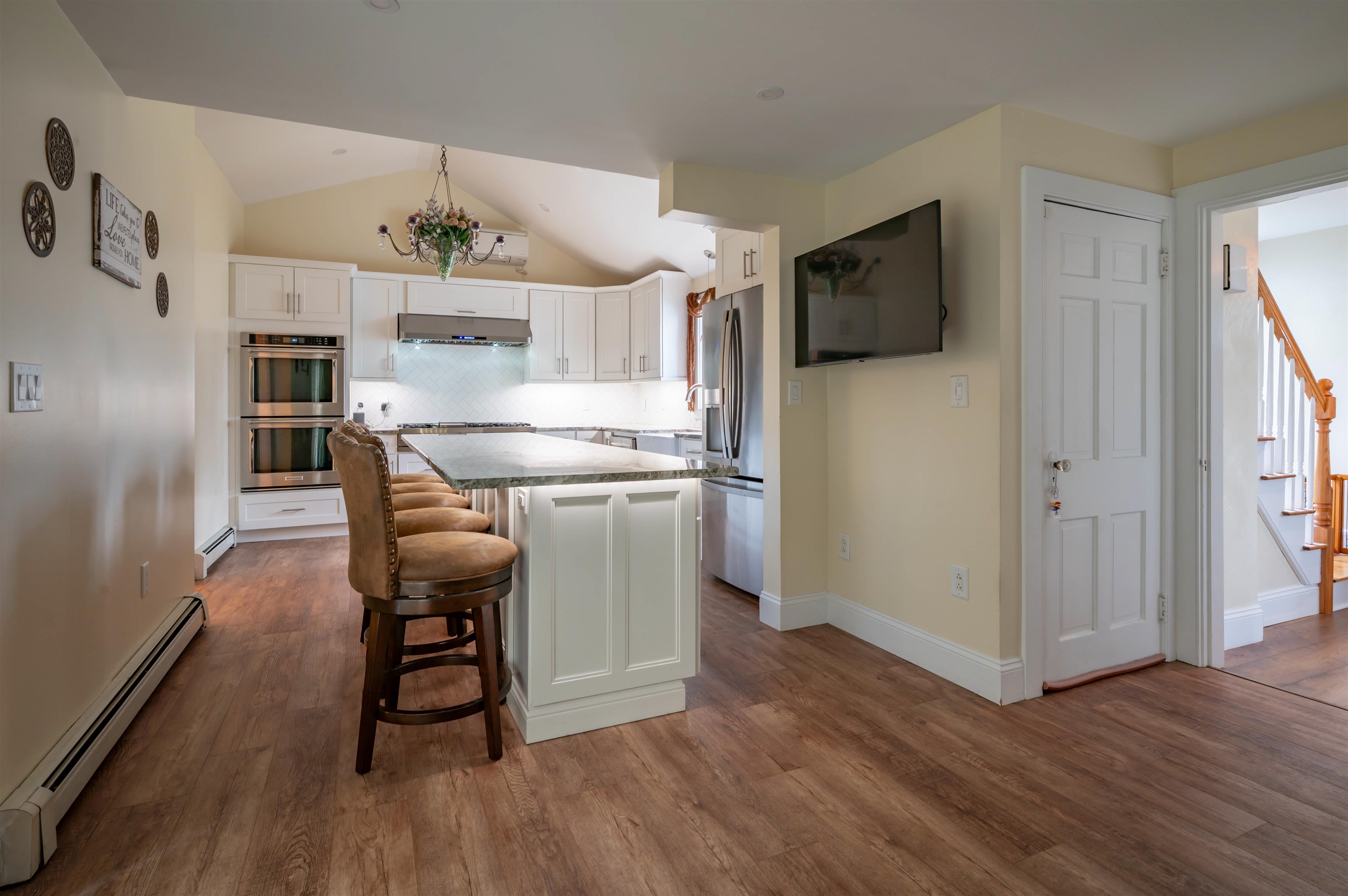 29 Dickerman Street Nashua, NH 03060 - Photo 12 of 57