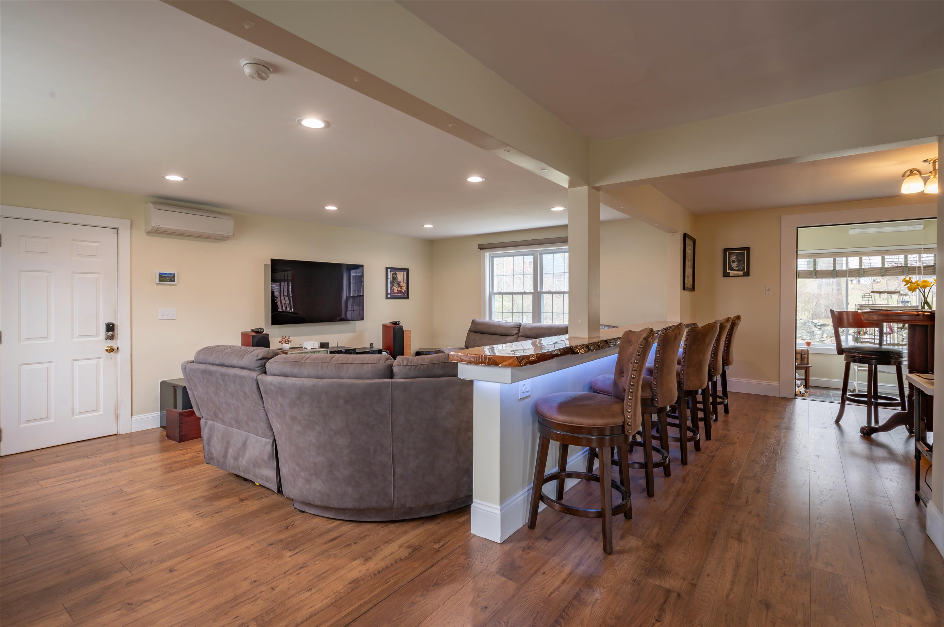 29 Dickerman Street Nashua, NH 03060 - Photo 22 of 57