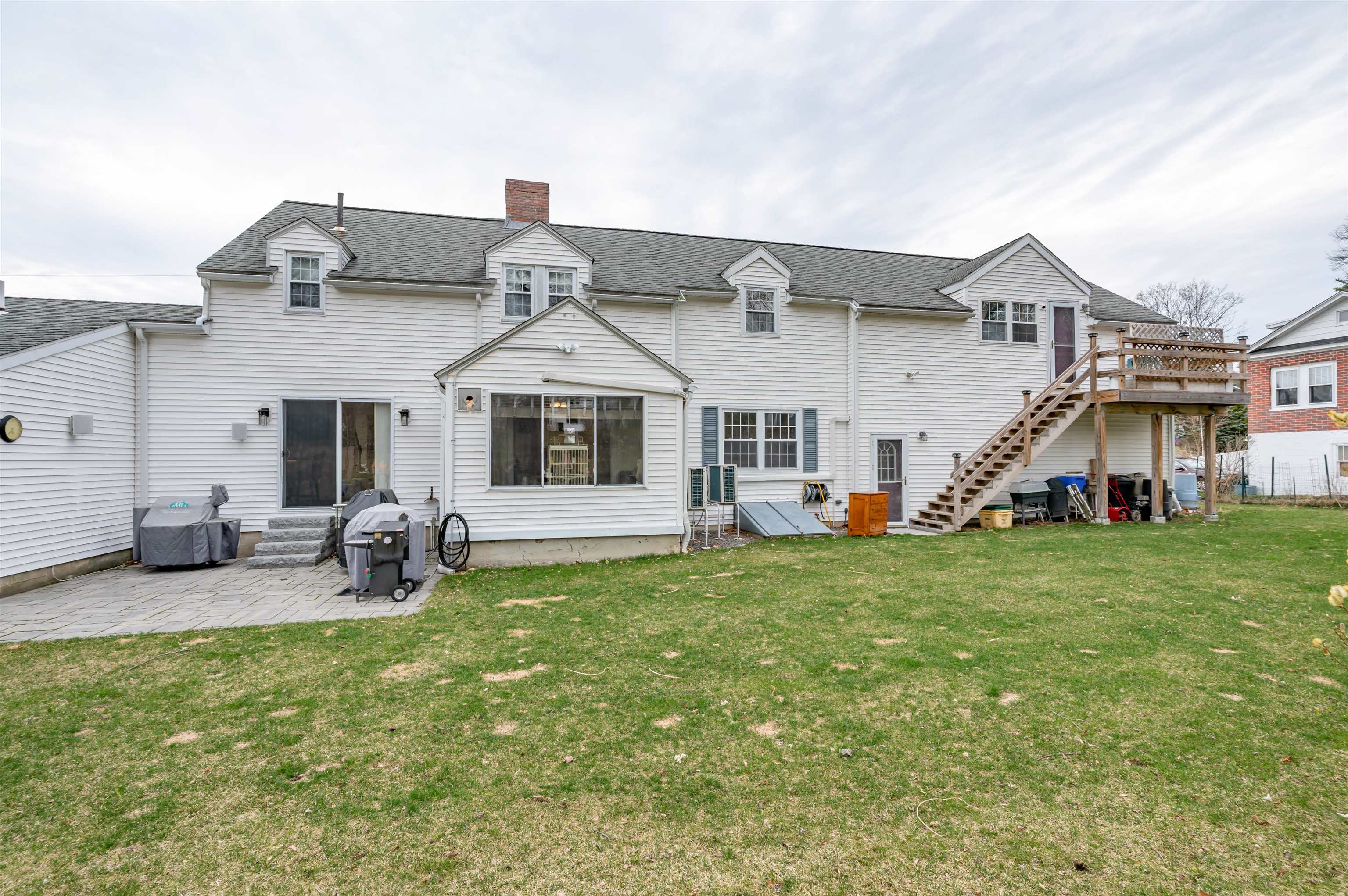 29 Dickerman Street Nashua, NH 03060 - Photo 50 of 57