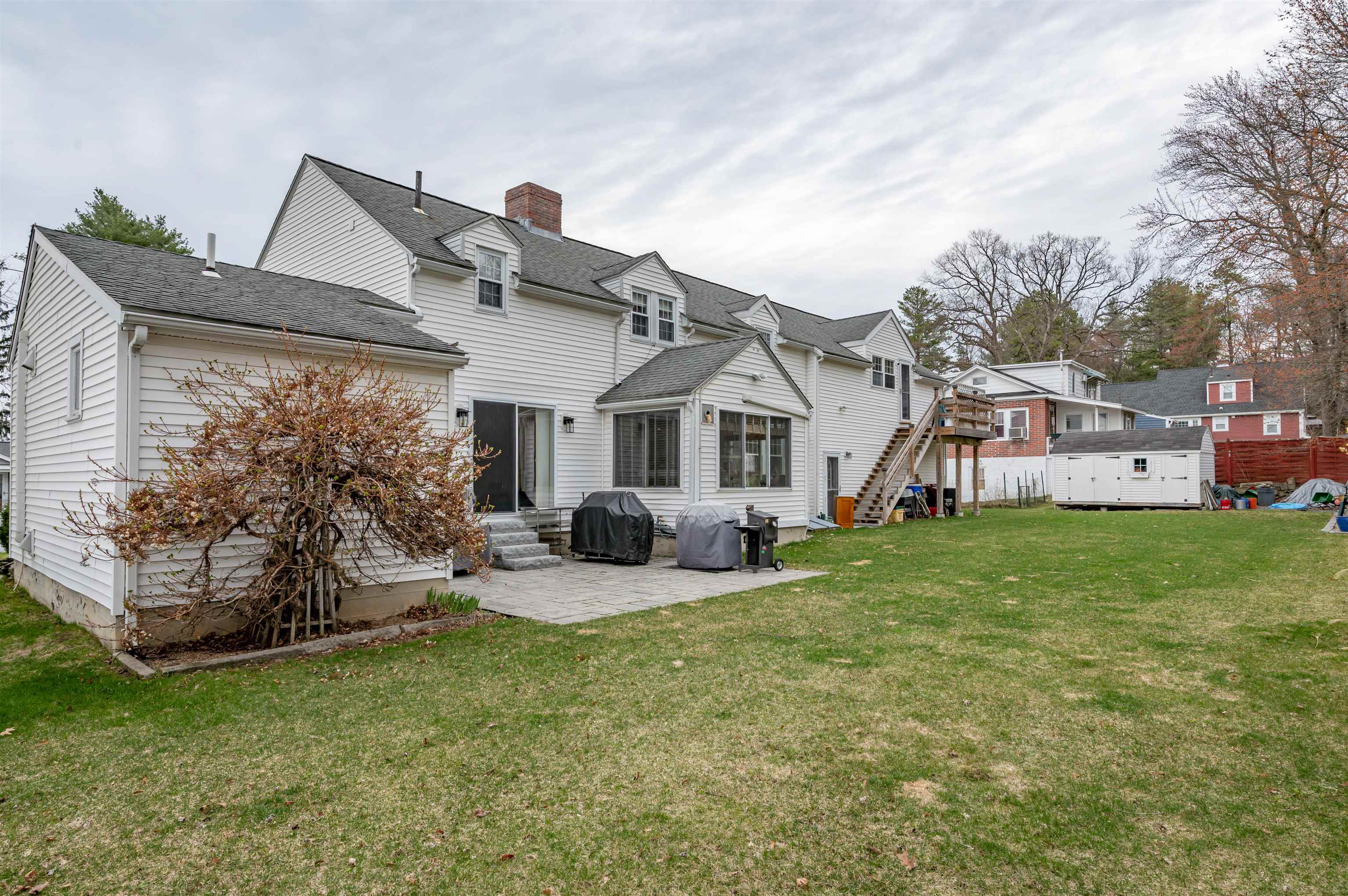 29 Dickerman Street Nashua, NH 03060 - Photo 54 of 57