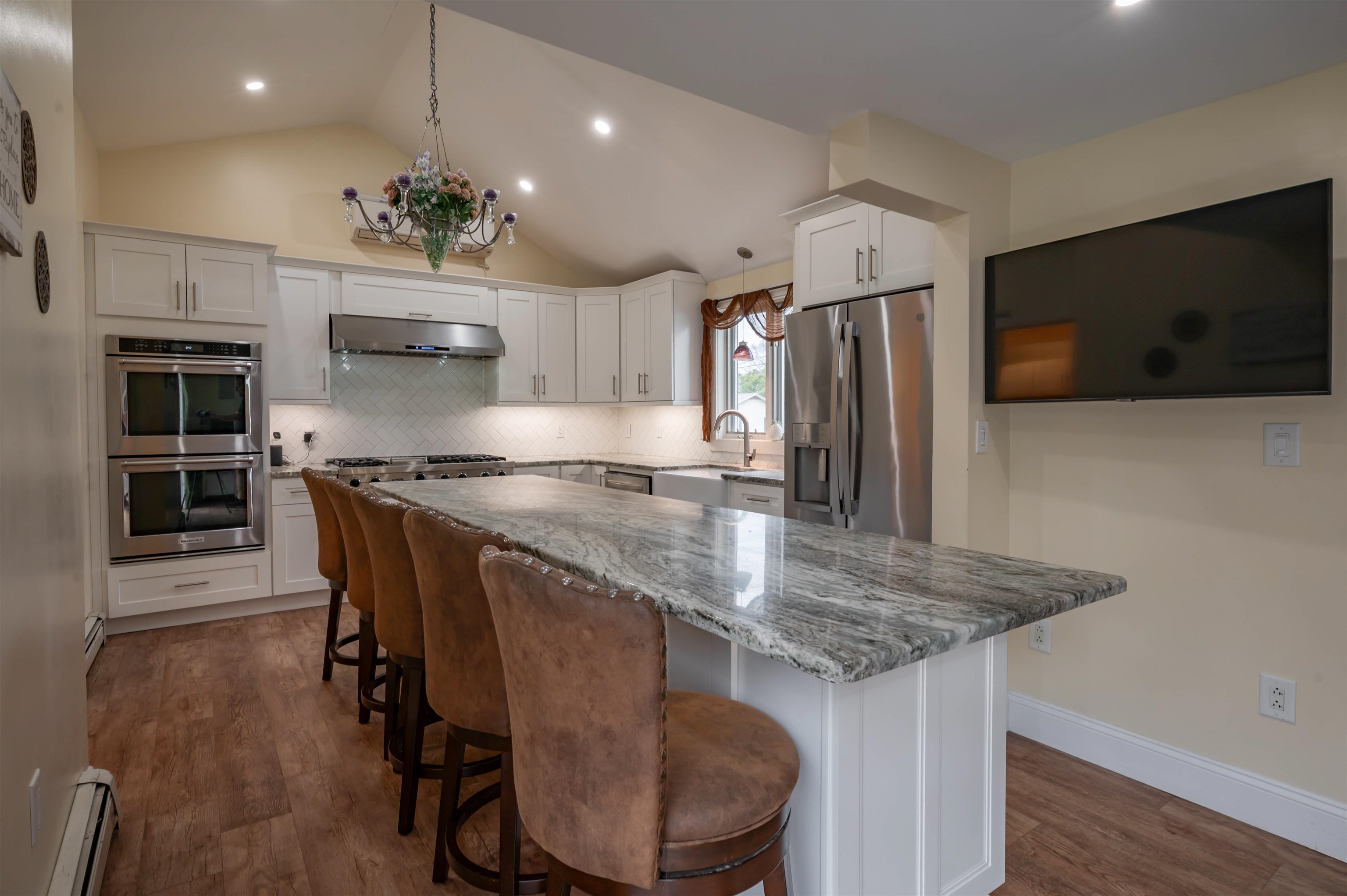 29 Dickerman Street Nashua, NH 03060 - Photo 9 of 57