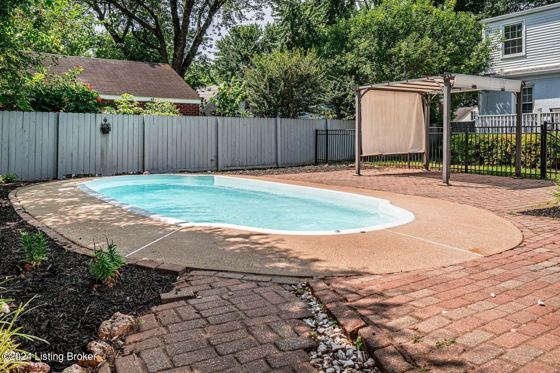 215 Fairmeade Road Louisville, KY 40207 - Photo 32 of 34 photo_online_032