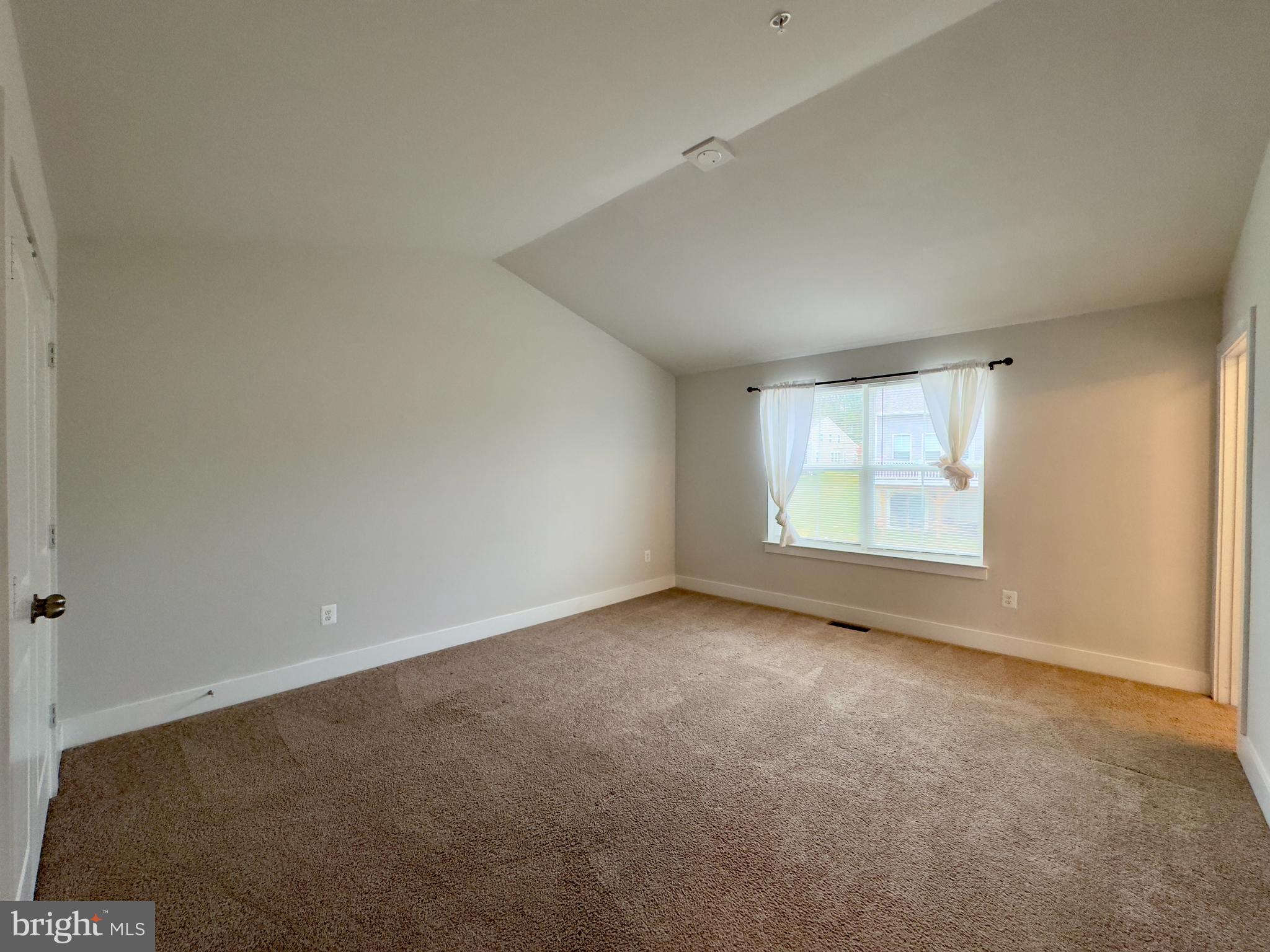 2775 Town View Circle New Windsor, MD 21776 - Photo 29 of 29 an empty room with windows