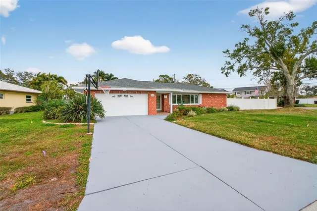 $4,500 | 5201 Denver Street Northeast, St. Petersburg, FL 33703