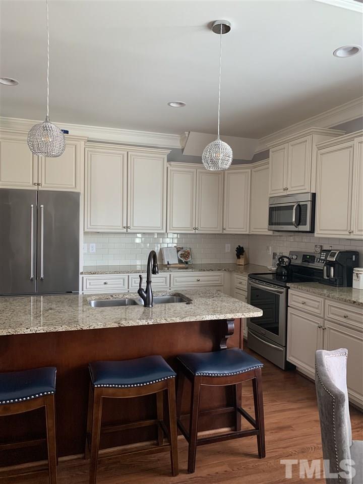 1012 Ambergate Station Apex, NC 27502 - Photo 3 of 5