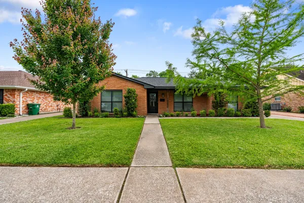 $3,600 | 2314 Droxford Drive, Houston, TX 77008