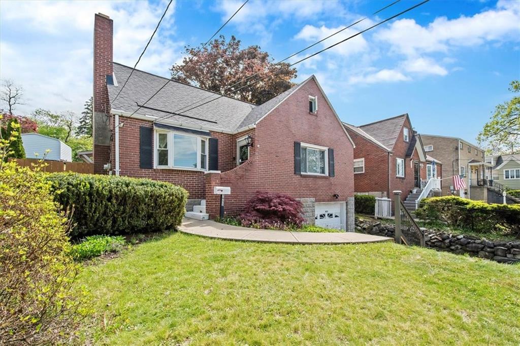 1953 Warriors Road Pittsburgh, PA 15205 - Photo 2 of 31 Gallery Image 2