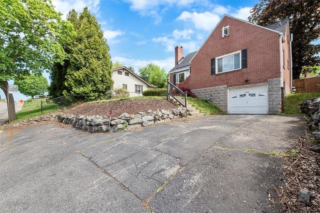1953 Warriors Road Pittsburgh, PA 15205 - Photo 31 of 31 Gallery Image 31