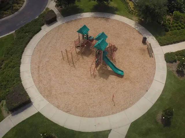 $949,900 | 417 Blue Cypress Drive, Groveland, FL 34736