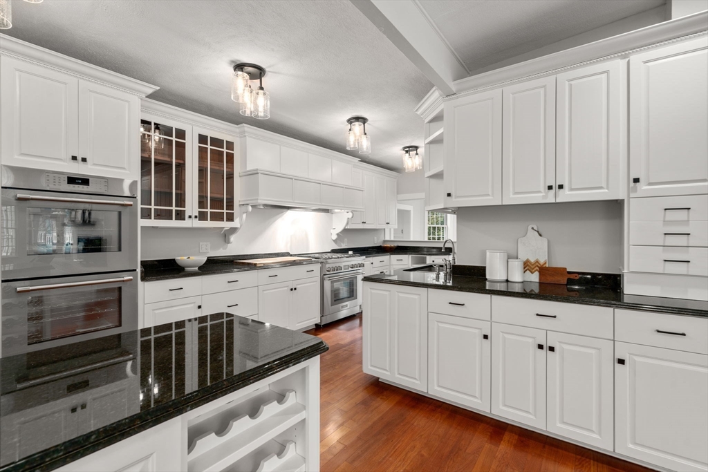 85 Schoolmasters Lane Dedham, MA 02026 - Photo 6 of 42