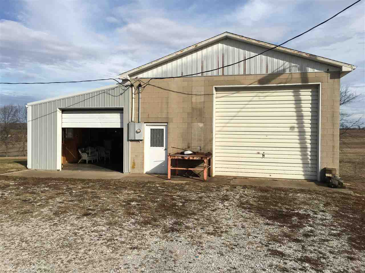 4493 East State Road Petersburg, IN 47567 - Photo 10 of 19 Gallery Image 10