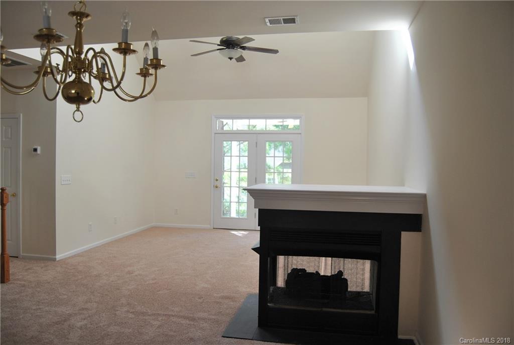 10924 Stone Trail Road Charlotte, NC 28213 - Photo 5 of 29