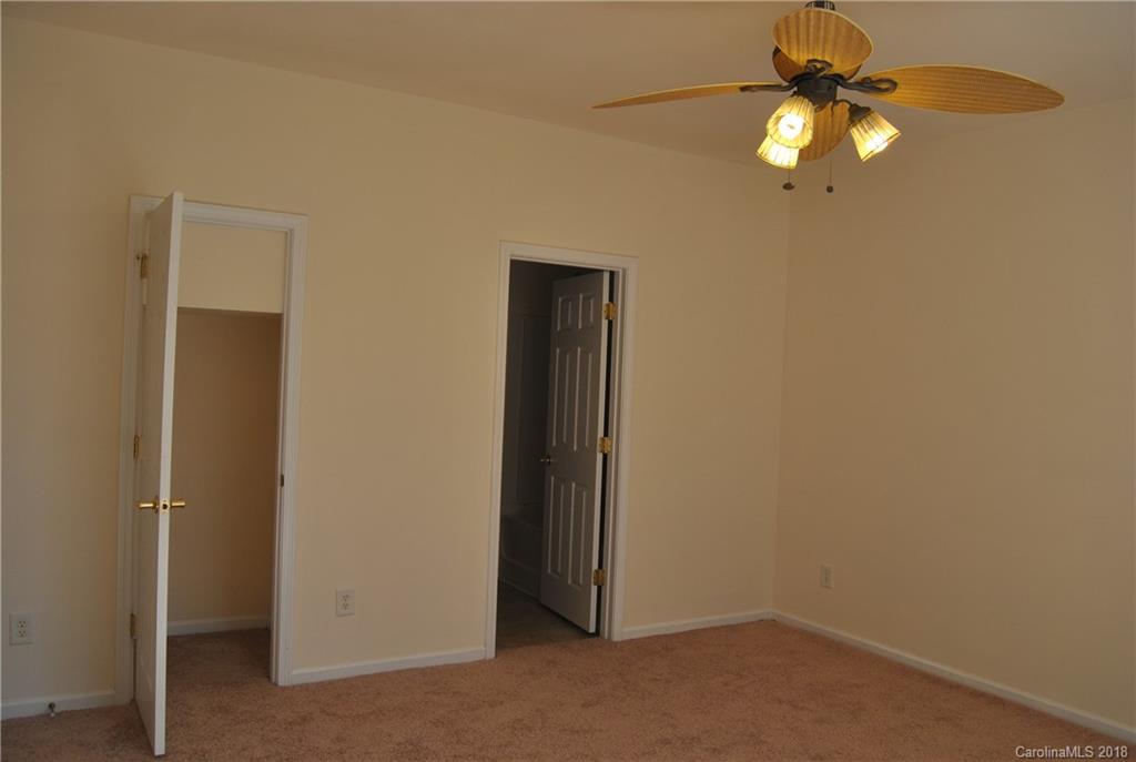 10924 Stone Trail Road Charlotte, NC 28213 - Photo 9 of 29