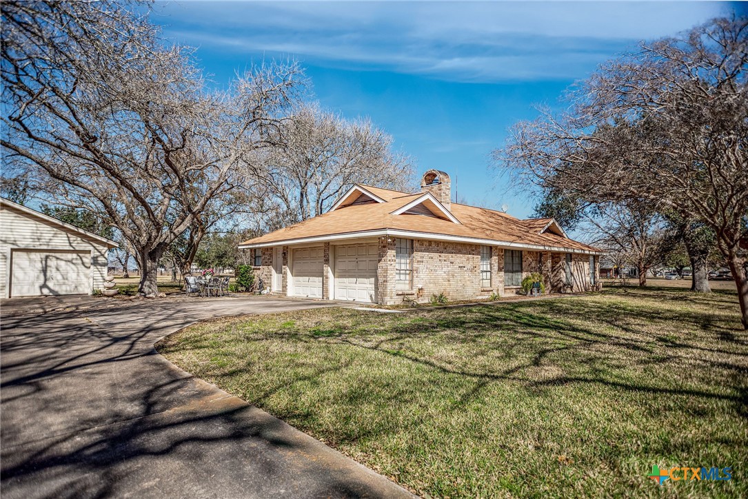 540 Royal Road Port Lavaca, TX 77979 - Photo 3 of 32