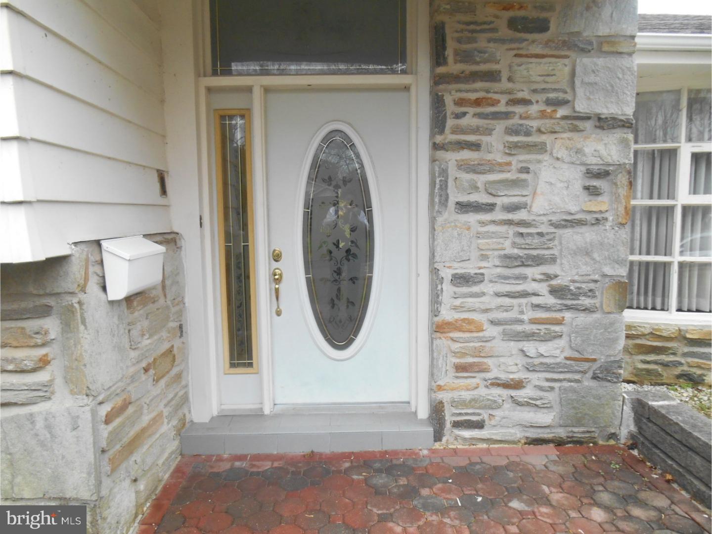 7914 Waltham Road Cheltenham, PA 19012 - Photo 5 of 24