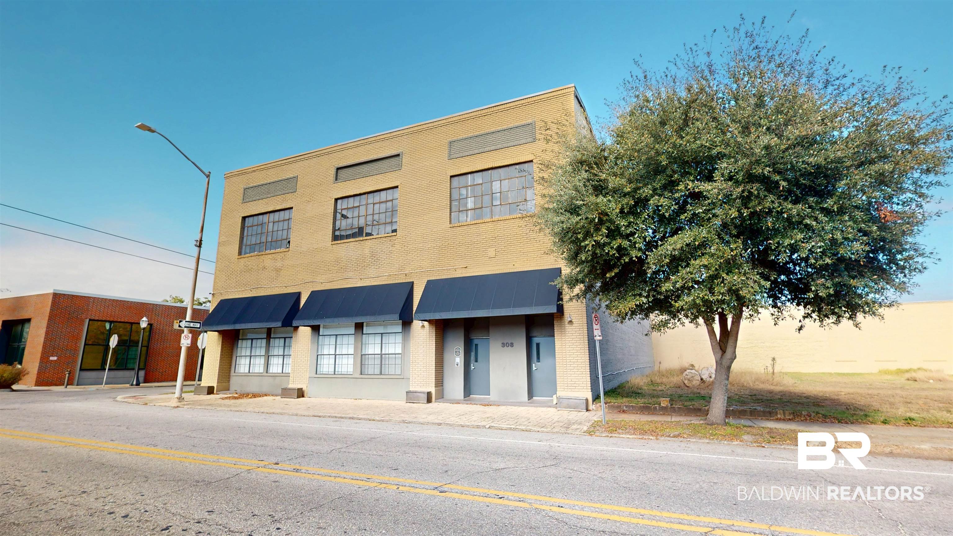 308 St Louis Street, Unit 101 Mobile, AL 36602 - Photo 3 of 30 View of property