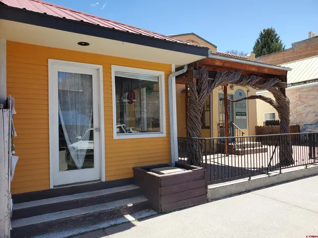 $425,000 | 229 Grand Avenue, Paonia, CO 81428