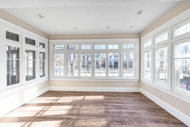 $220,000 | 719 North Ashland Avenue, Green Bay, WI 54303