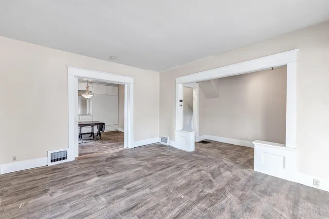 $220,000 | 719 North Ashland Avenue, Green Bay, WI 54303