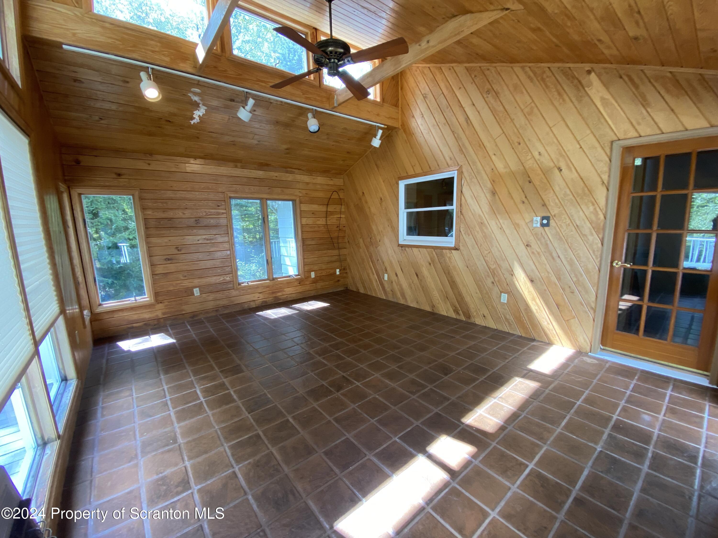 103 Hazard Pond Road Moscow, PA 18444 - Photo 23 of 52 Gallery Image 23