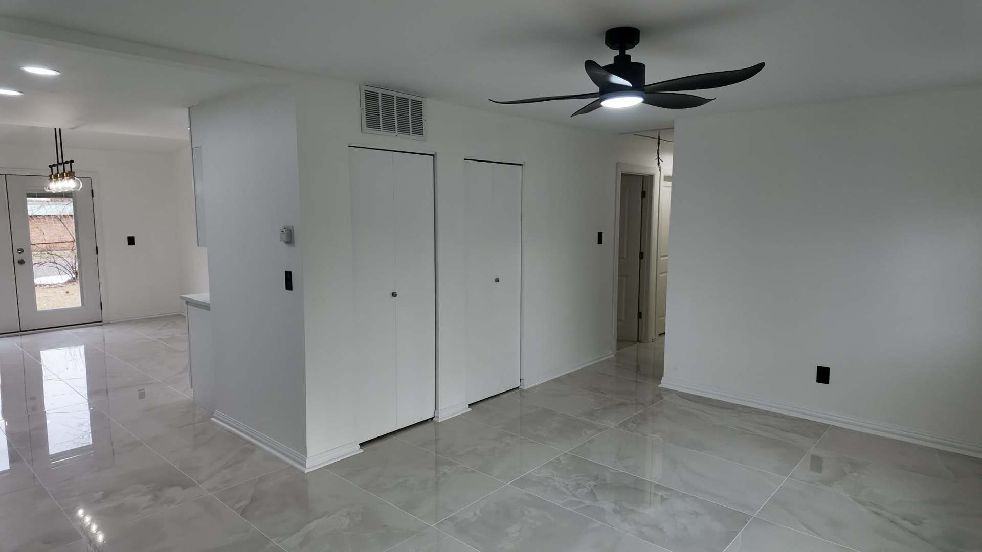 313 Louis Road Joliet, IL 60433 - Photo 2 of 14