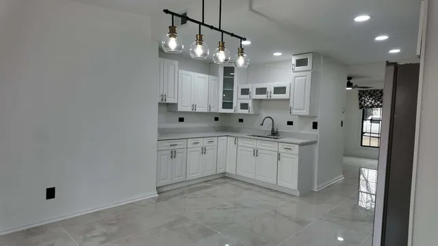 $244,900 | 313 Louis Road, Joliet, IL 60433