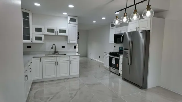 $244,900 | 313 Louis Road, Joliet, IL 60433