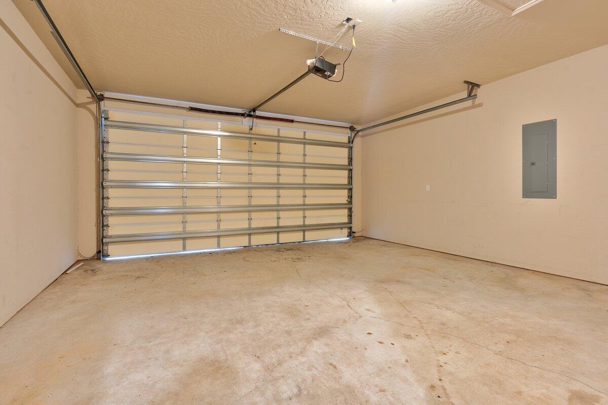 4614 Hermosa Road Crestview, FL 32539 - Photo 23 of 23 a view of a garage